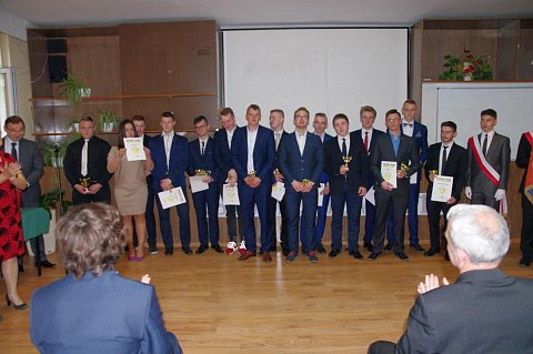 nagrodzeni absolwenci