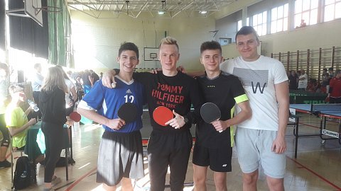 drużyna reprezentująca naszą szkołę