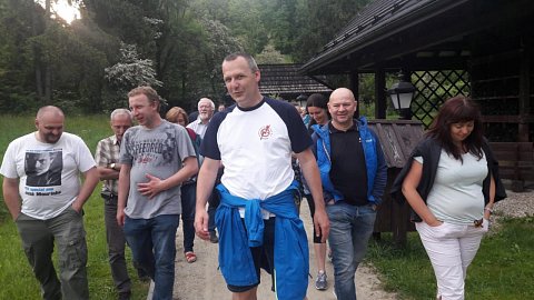 Zdjęcie. Nauczyciele podczas wspólnego wyjścia.